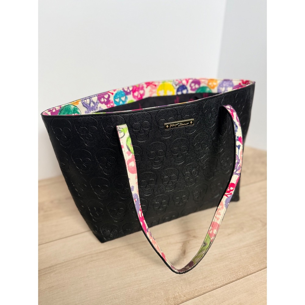 Betsey Johnson Skull Embossed Tote Bag Graffiti Lining Faux Leather Black - Picture 13 of 13